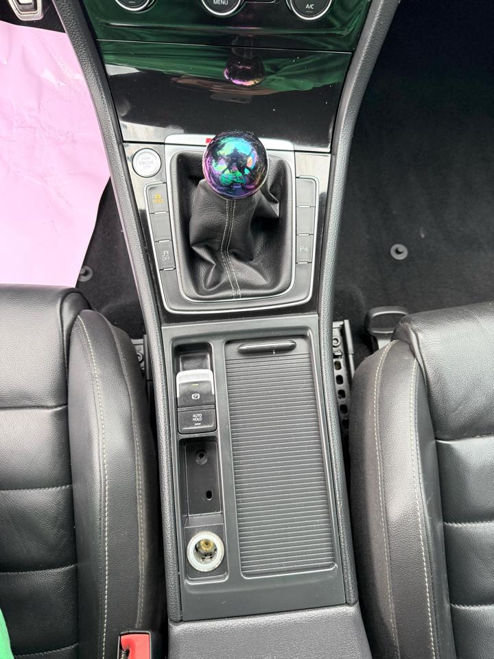 Volkswagen Golf R 4-Door Manual w/DCC/Nav 2017