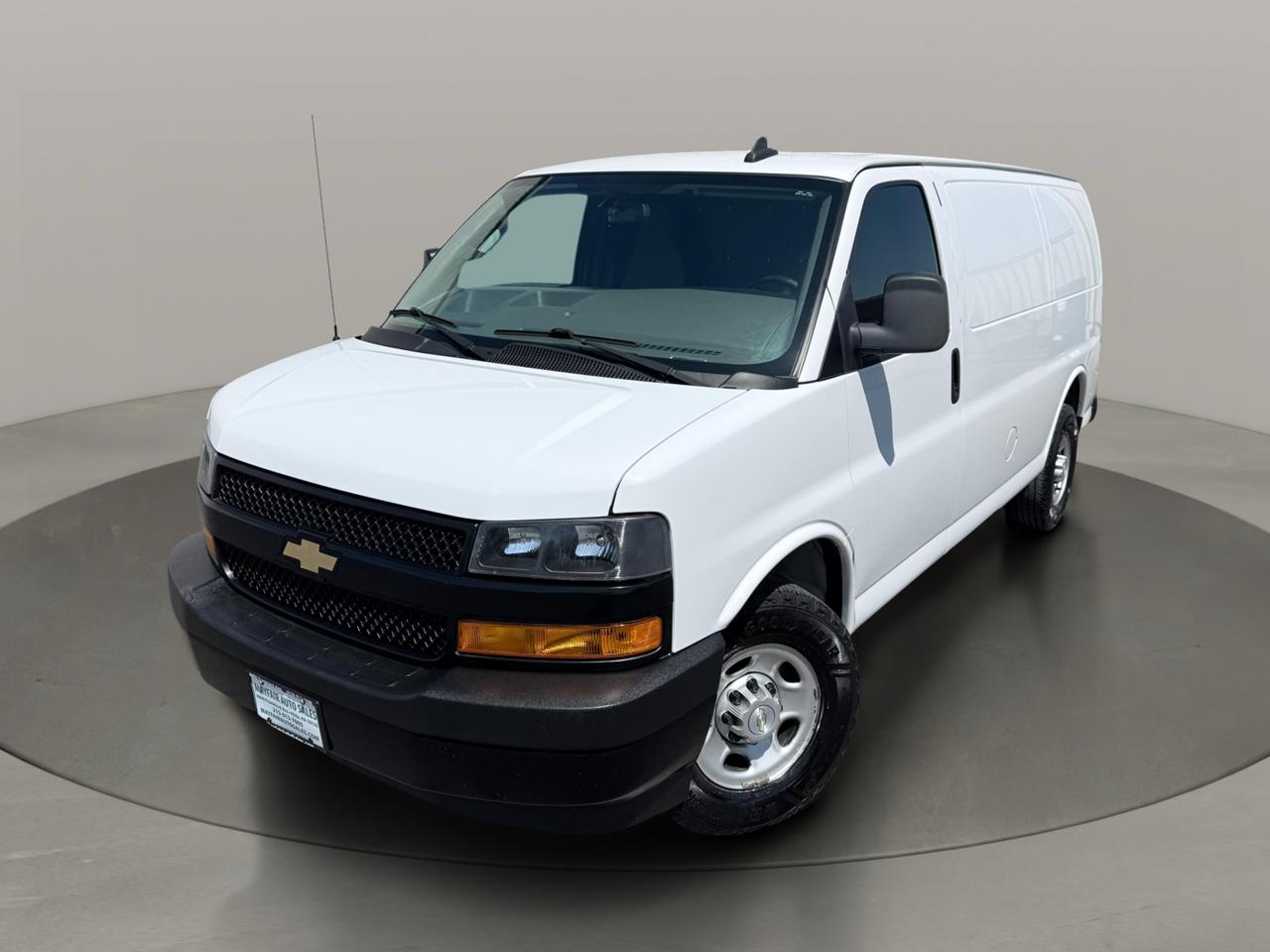 Chevrolet Express Cargo Van RWD 2500 135" 2021