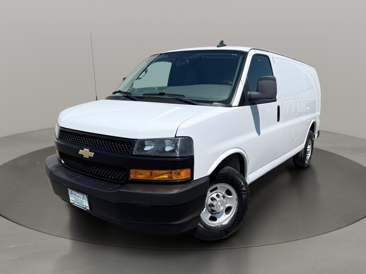 Chevrolet Express Cargo Van RWD 2500 135" 2021