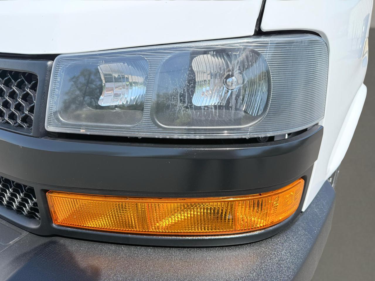 Chevrolet Express Cargo Van RWD 2500 135" 2021