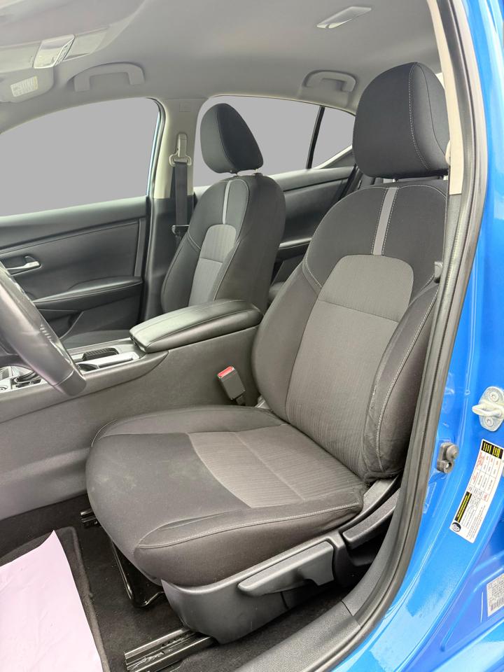 Nissan Sentra SV CVT 2021