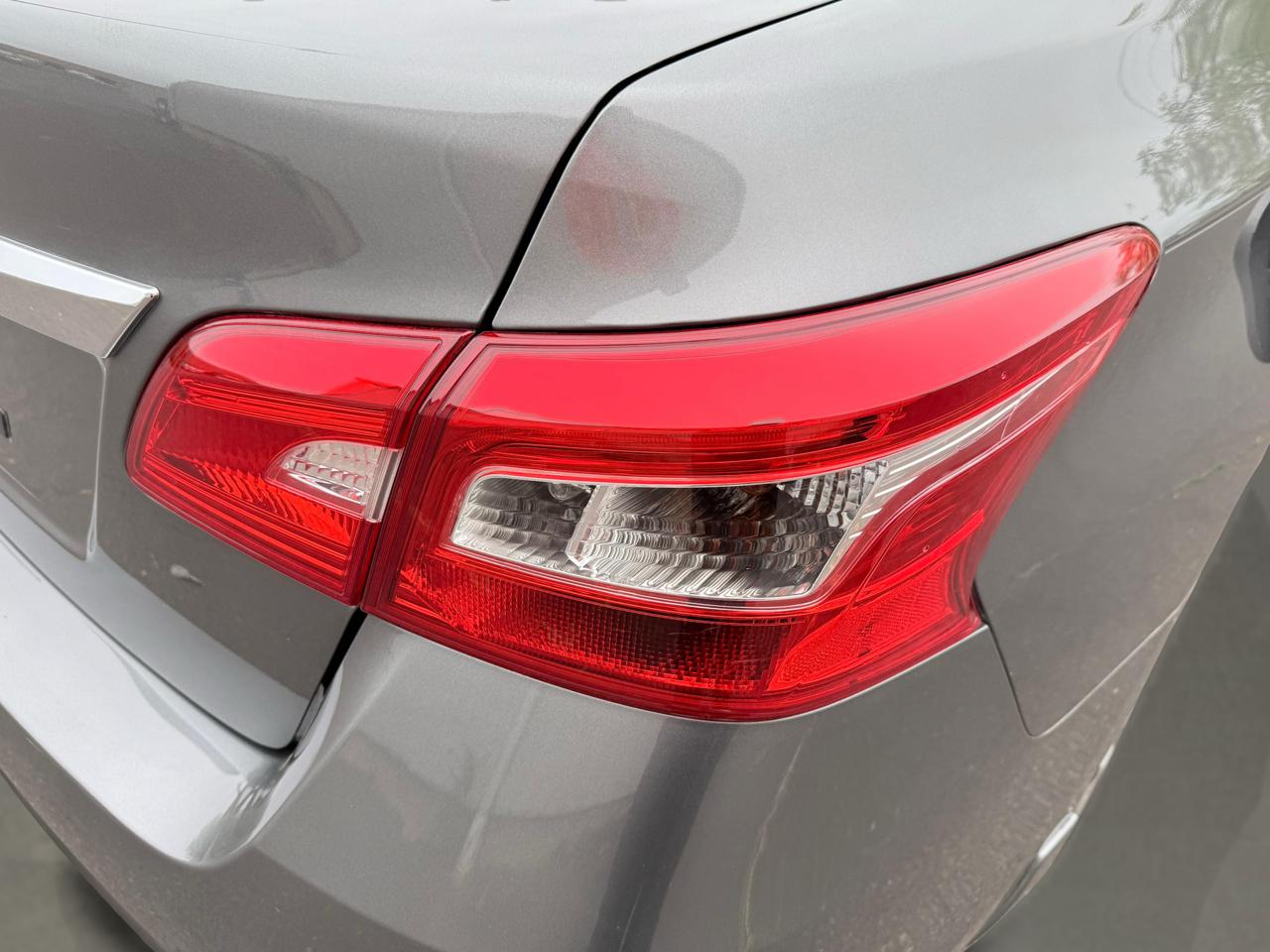 Nissan Sentra S CVT 2019
