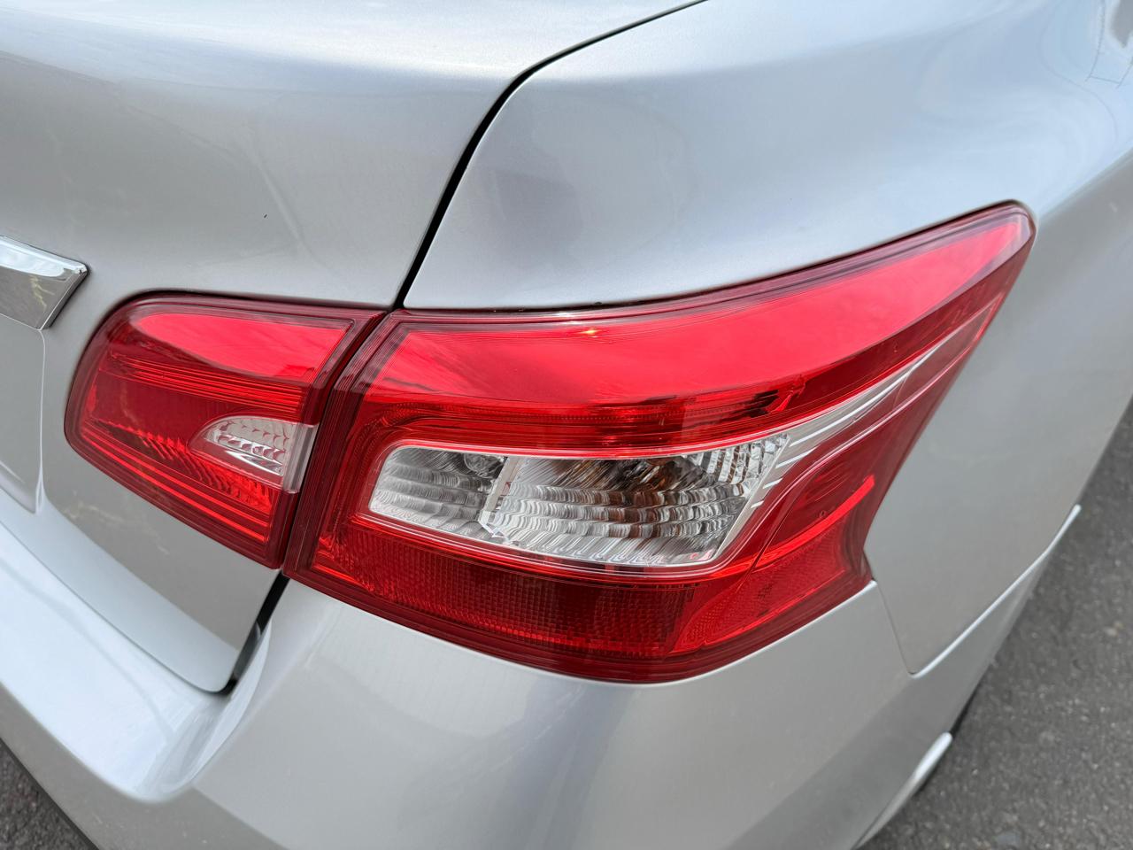 Nissan Sentra S CVT 2017
