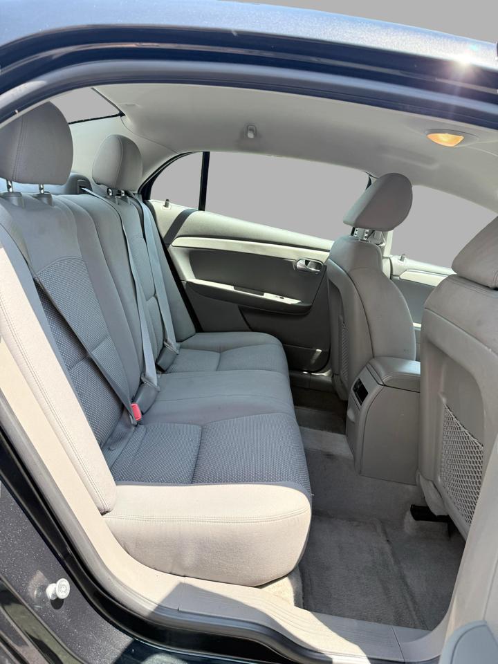 Chevrolet Malibu 4dr Sdn LS w/1LS 2012