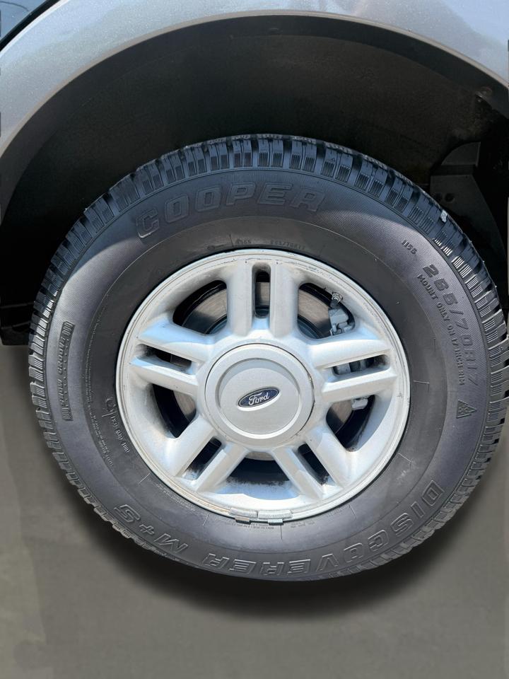 Ford Expedition 5.4L Special Service 4WD 2005
