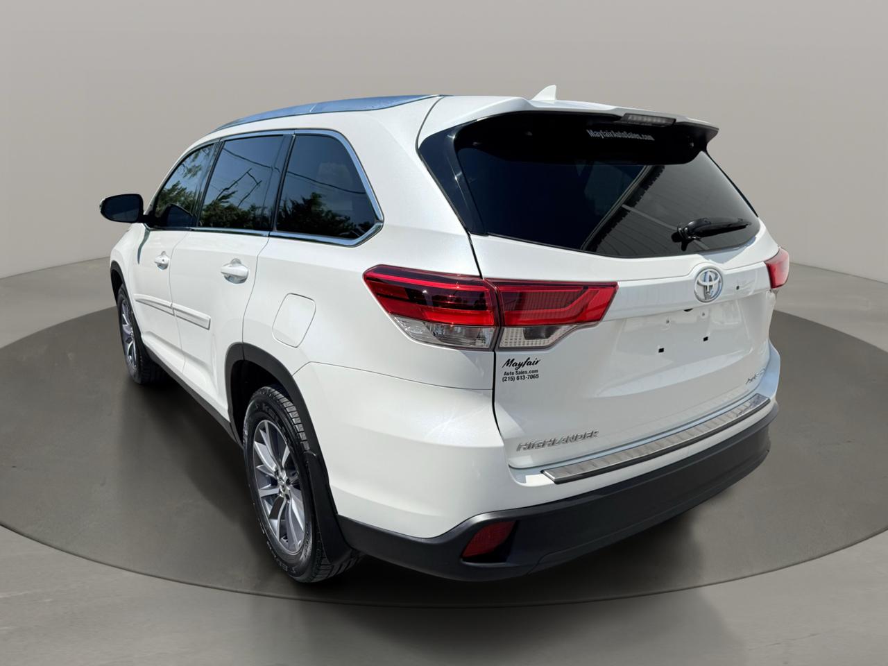 Toyota Highlander XLE V6 AWD (Natl) 2019
