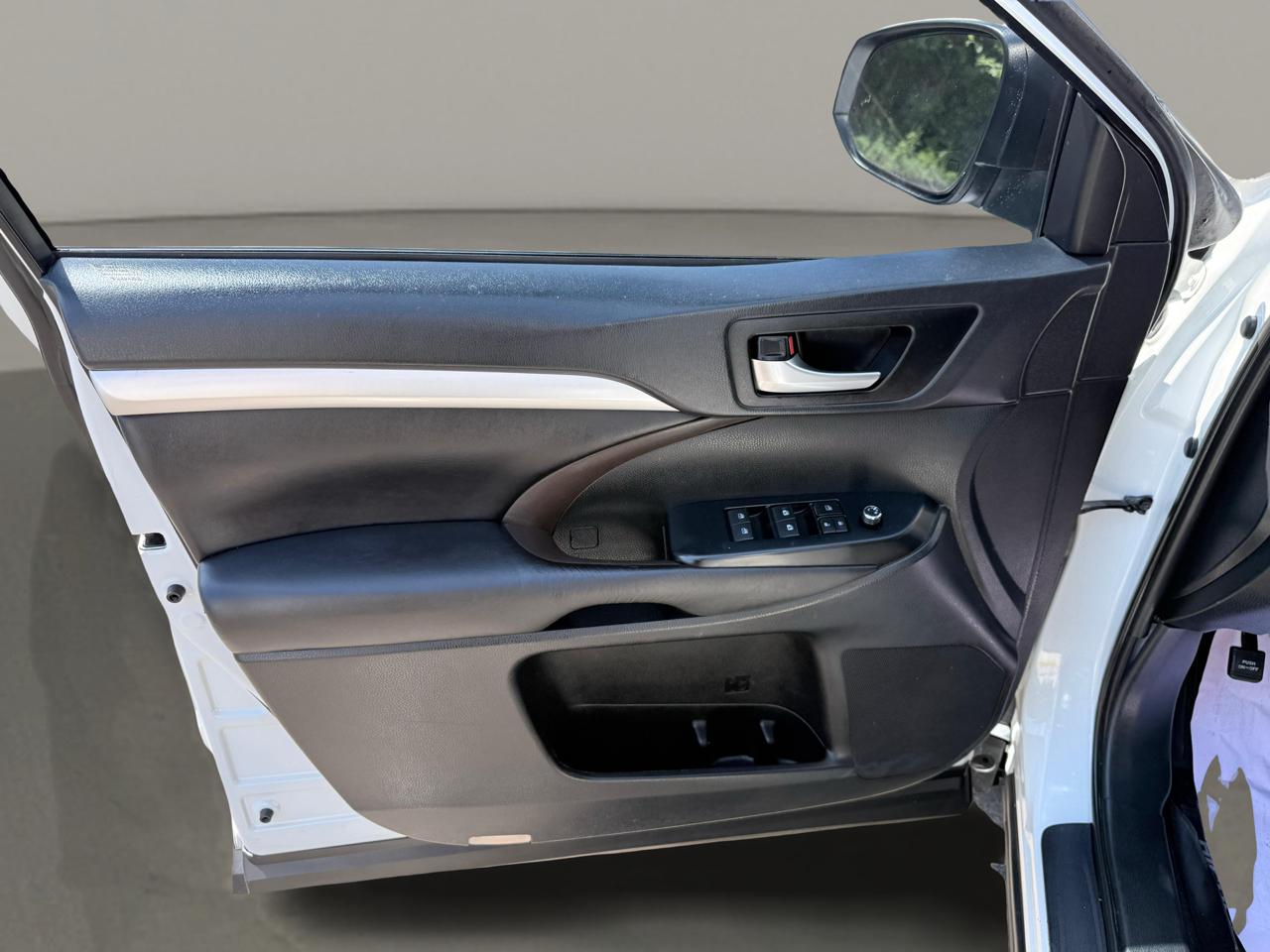 Toyota Highlander XLE V6 AWD (Natl) 2019