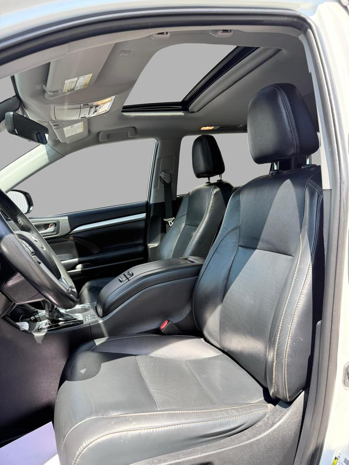 Toyota Highlander XLE V6 AWD (Natl) 2019