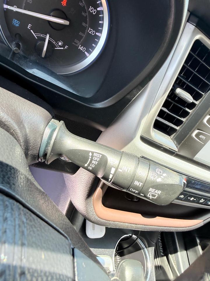 Toyota Highlander XLE V6 AWD (Natl) 2019