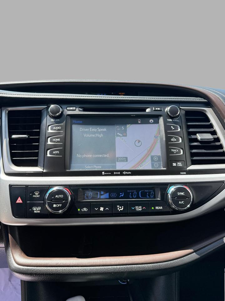 Toyota Highlander XLE V6 AWD (Natl) 2019