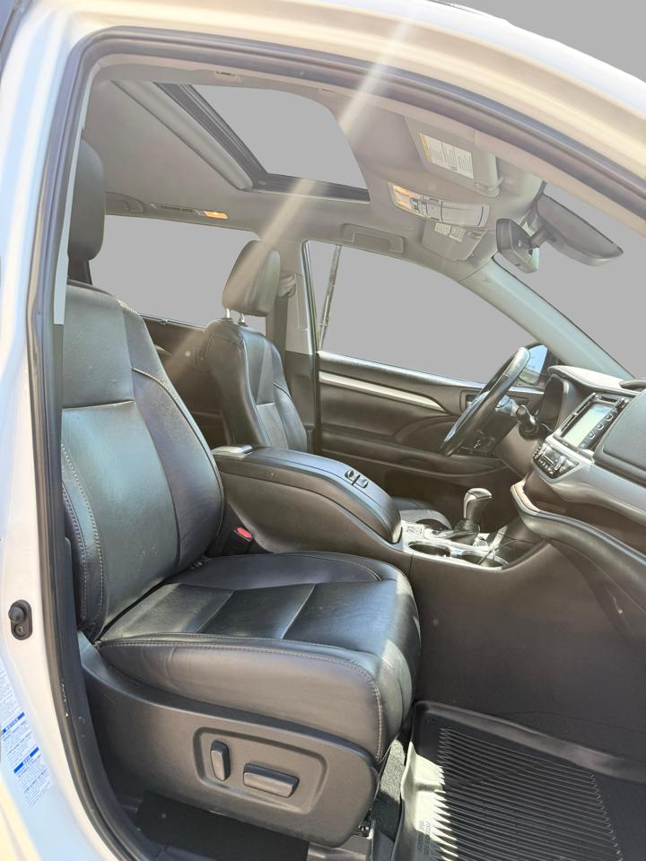 Toyota Highlander XLE V6 AWD (Natl) 2019