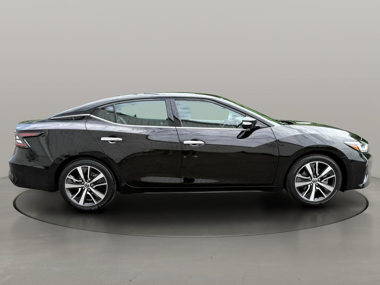 Nissan Maxima SV 3.5L 2020