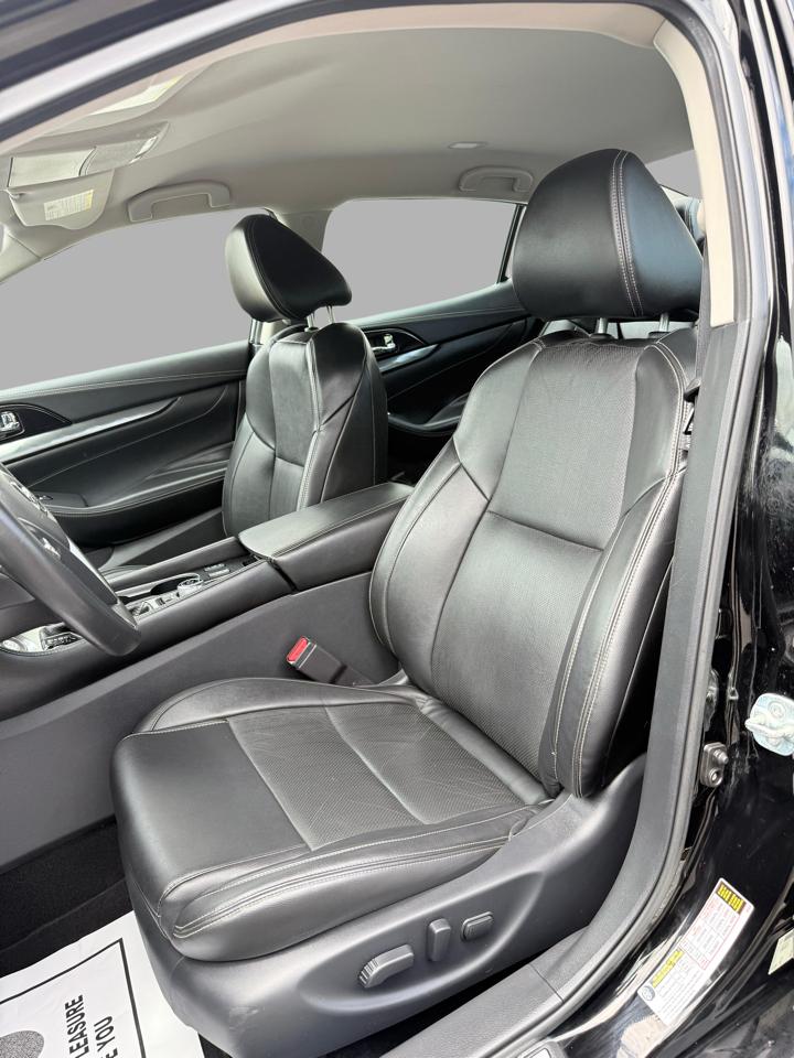 Nissan Maxima SV 3.5L 2020