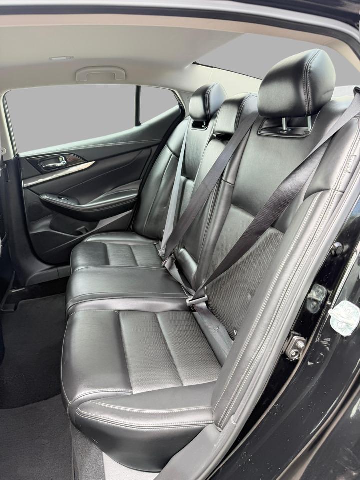 Nissan Maxima SV 3.5L 2020