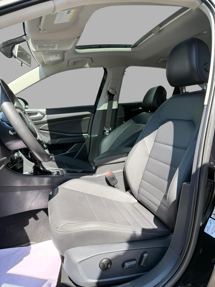 Volkswagen Jetta R-Line Auto 2021