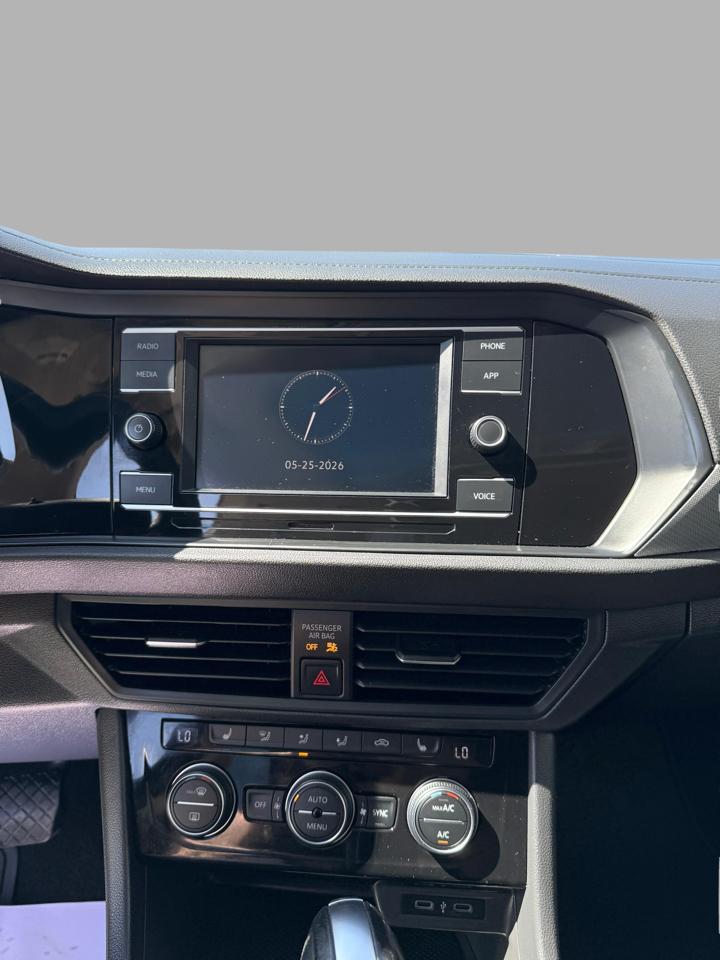 Volkswagen Jetta R-Line Auto 2021