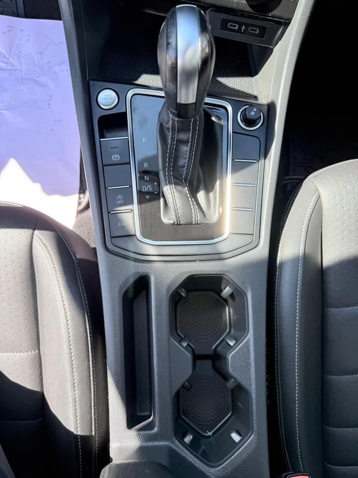 Volkswagen Jetta R-Line Auto 2021