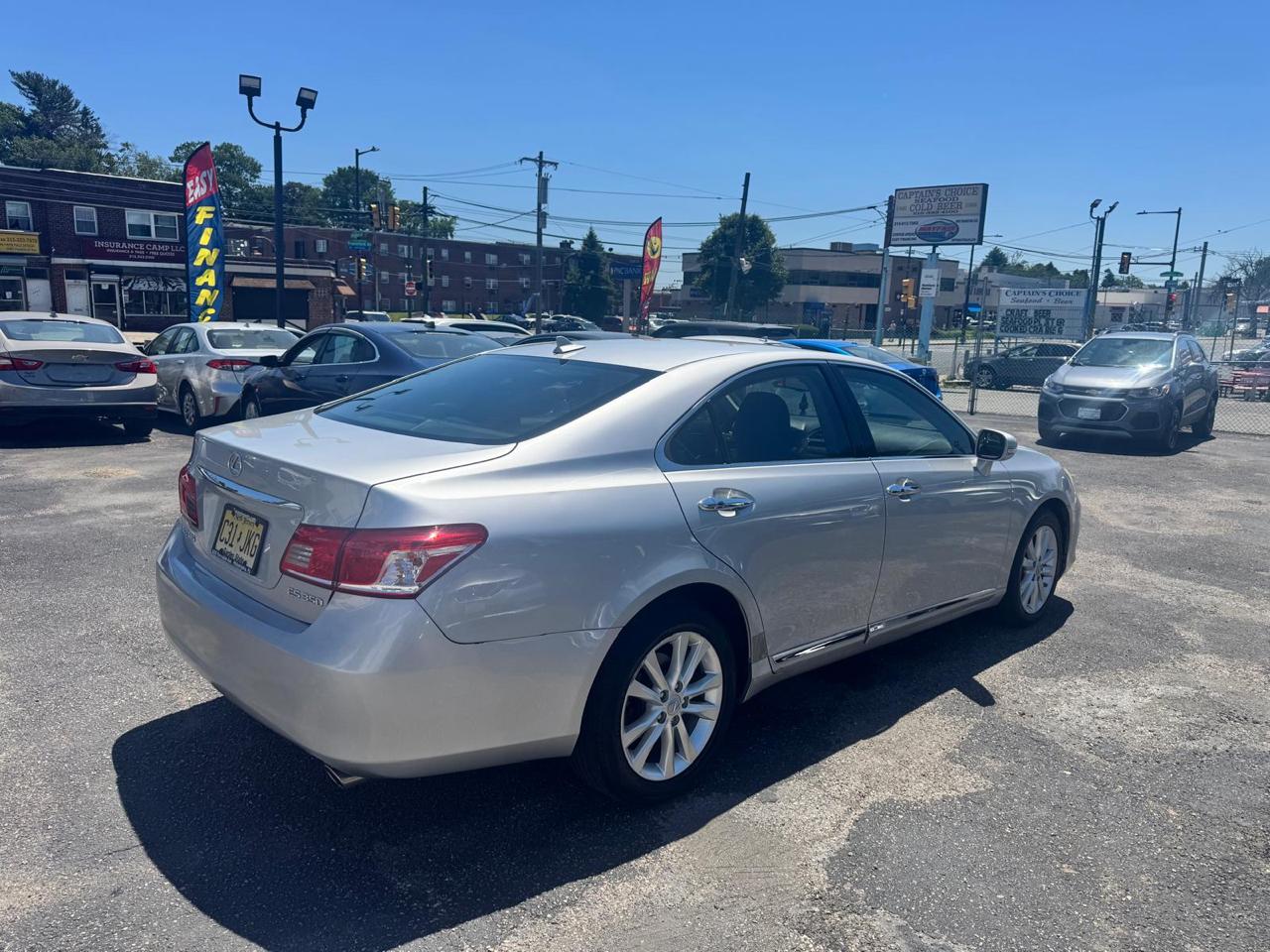 Lexus ES 350 4dr Sdn 2010