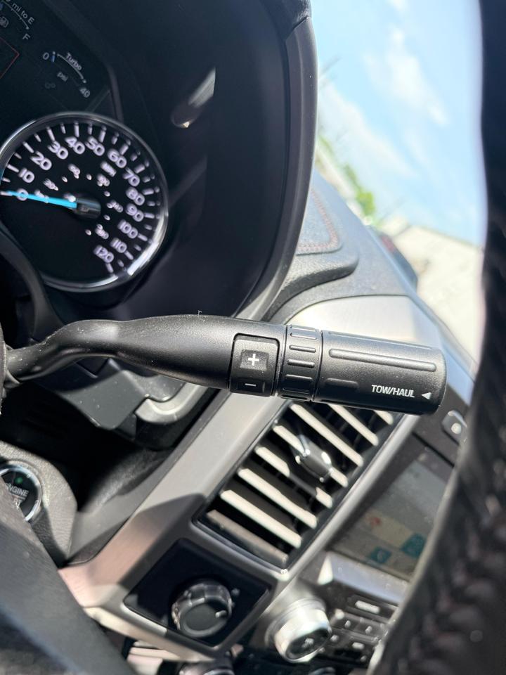 Ford Super Duty F-450 DRW Platinum 4WD Crew Cab 8' Box 2018