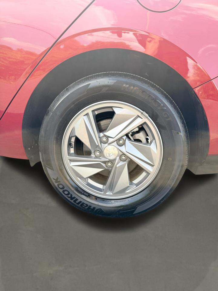 Hyundai Elantra SE IVT 2025