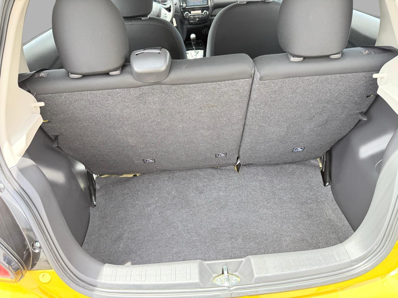 Mitsubishi Mirage ES CVT 2024