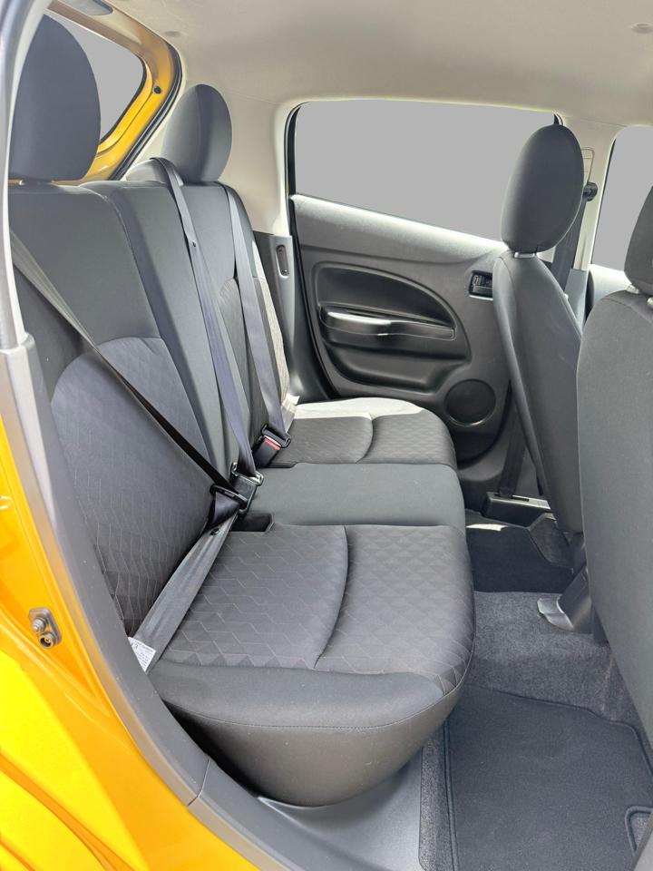 Mitsubishi Mirage ES CVT 2024