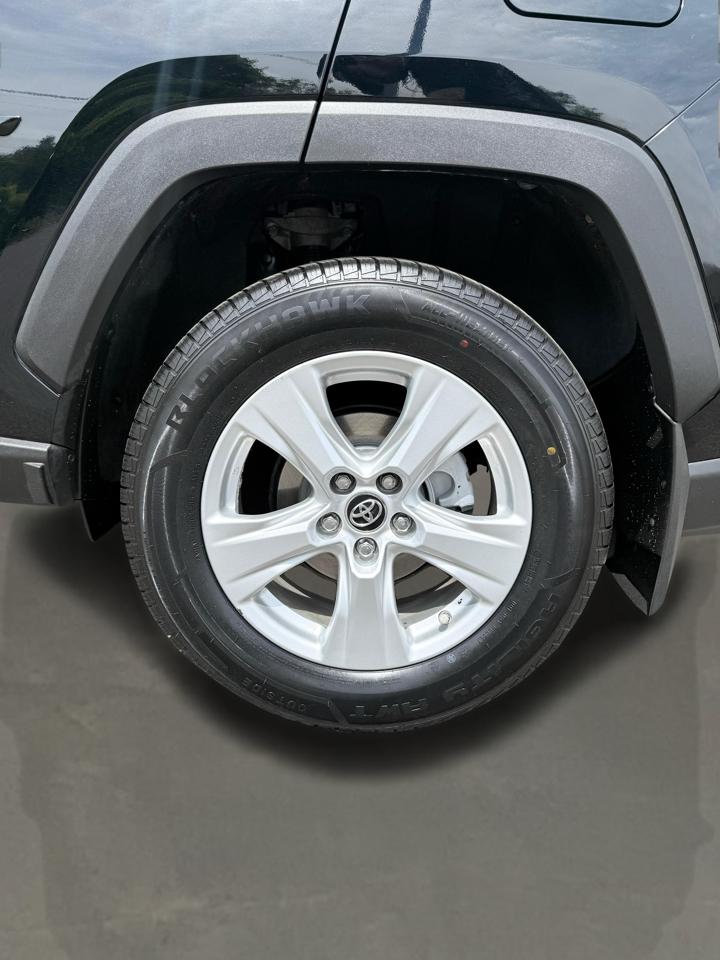 Toyota RAV4 XLE AWD (Natl) 2019