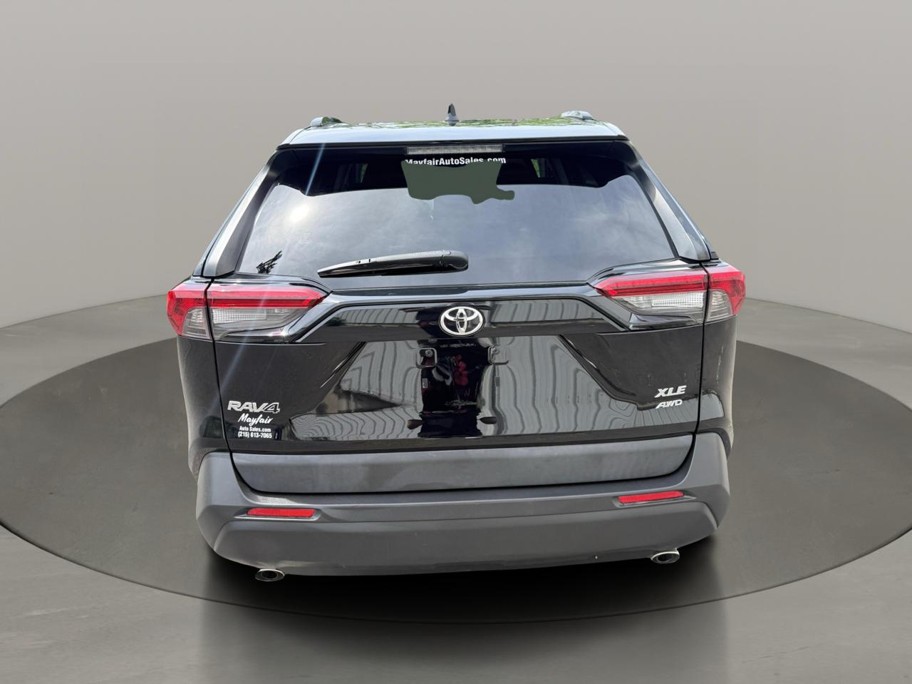 Toyota RAV4 XLE AWD (Natl) 2019