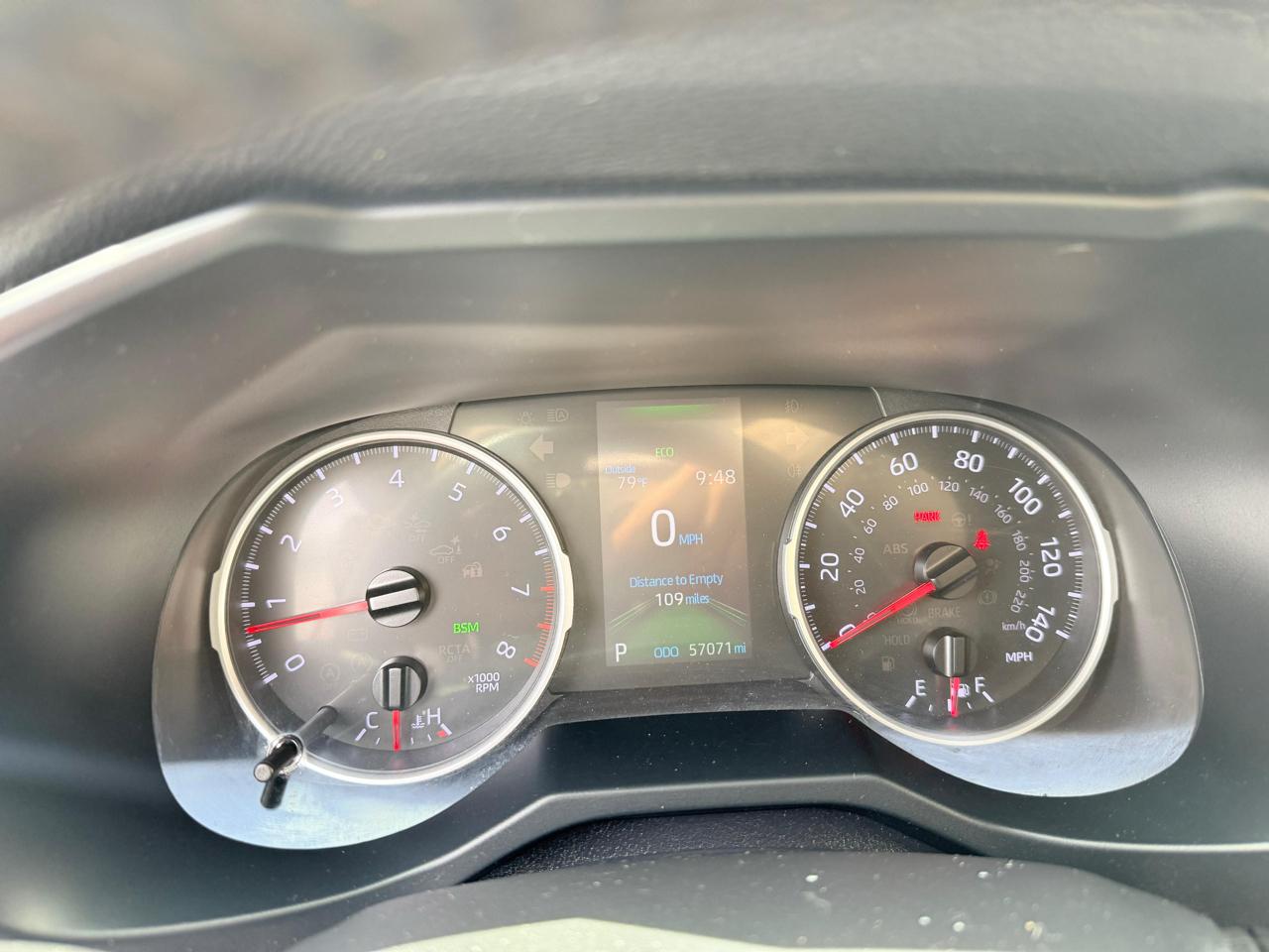 Toyota RAV4 XLE AWD (Natl) 2019