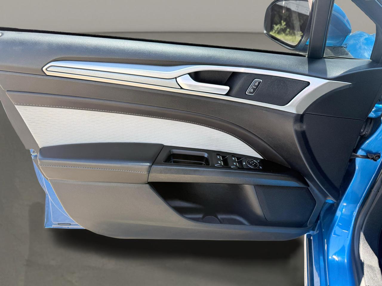 Ford Fusion SE FWD 2020