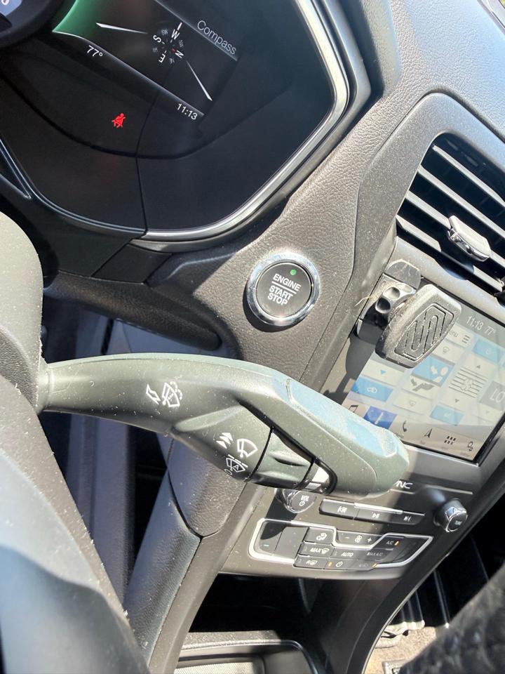 Ford Fusion SE FWD 2020