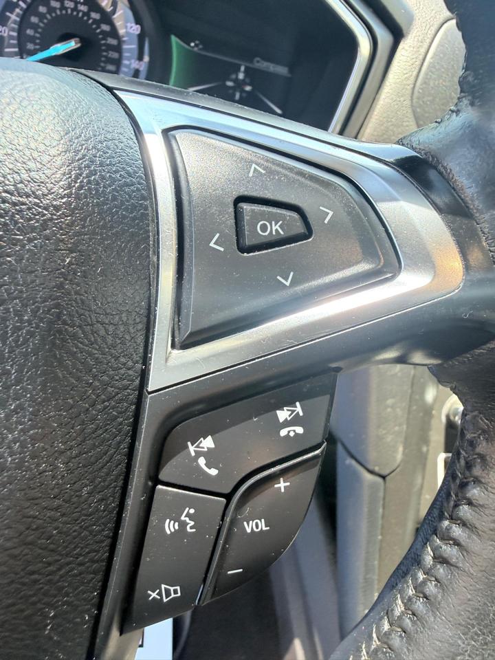 Ford Fusion SE FWD 2020