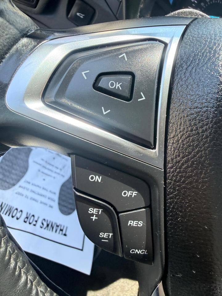 Ford Fusion SE FWD 2020