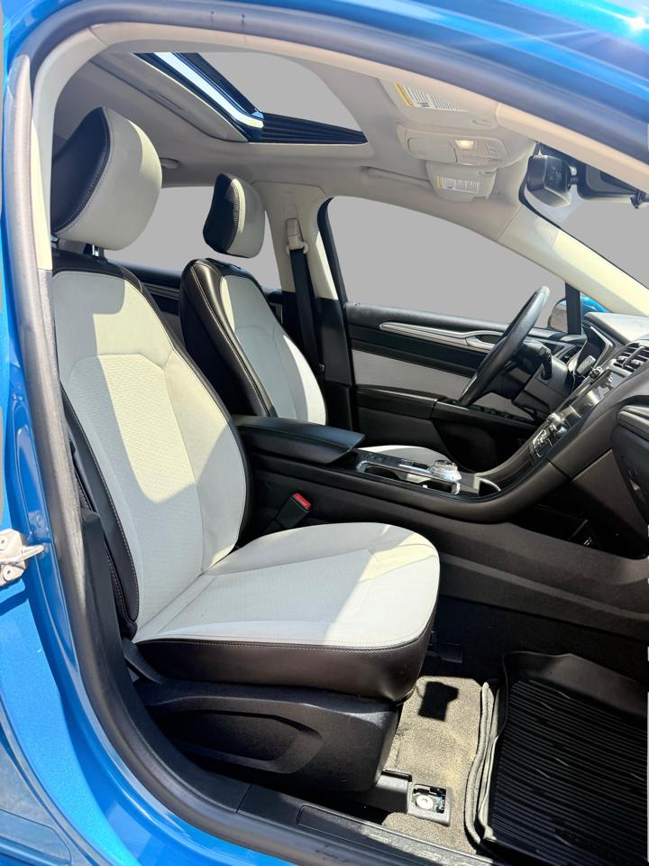 Ford Fusion SE FWD 2020
