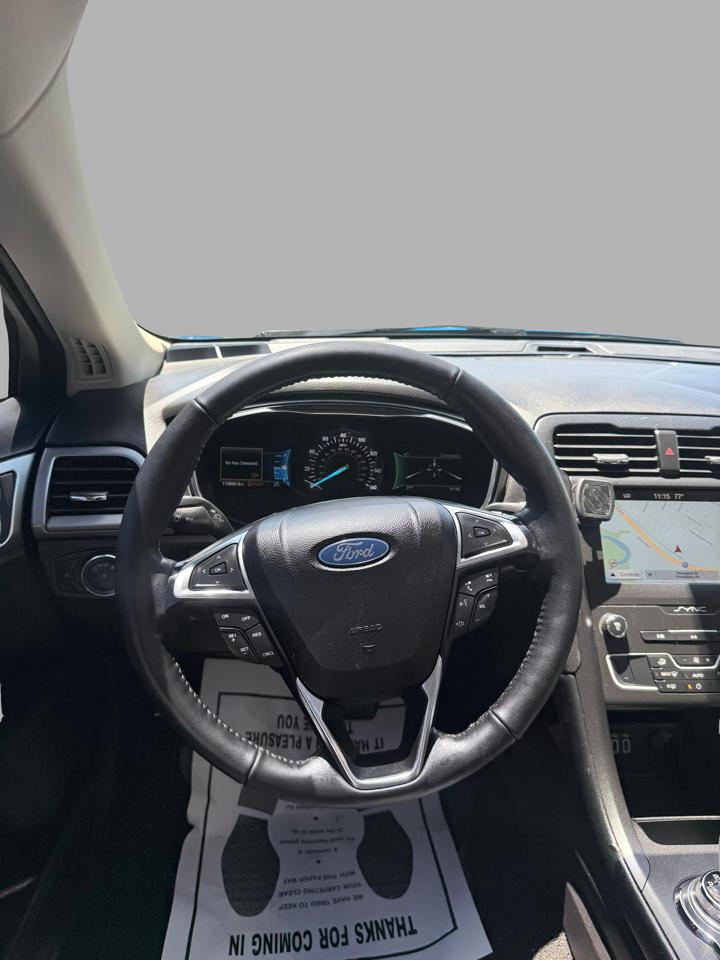Ford Fusion SE FWD 2020