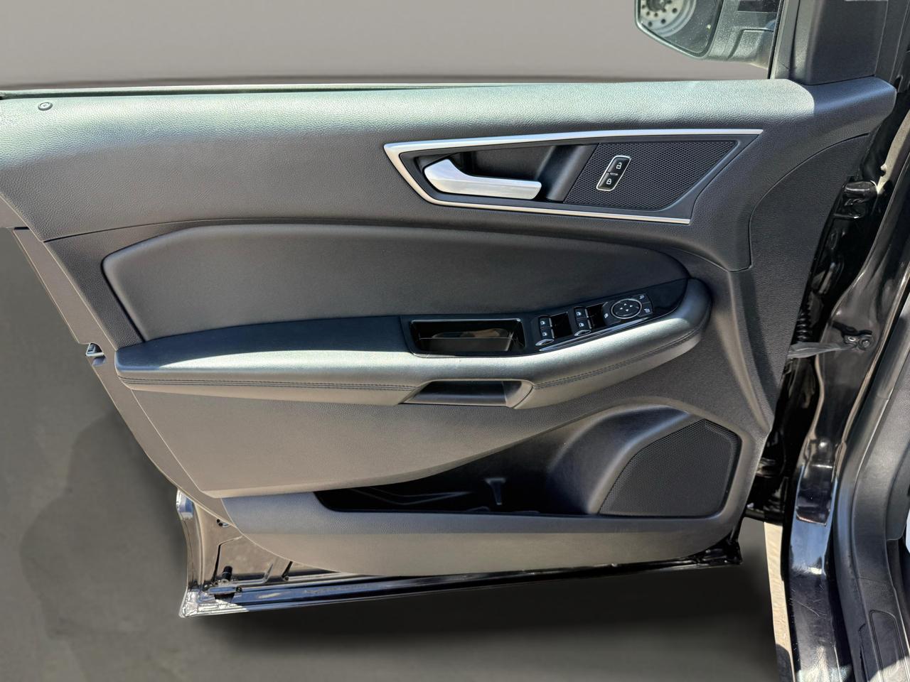 Ford Edge SEL Plus 4D SUV AWD 2020