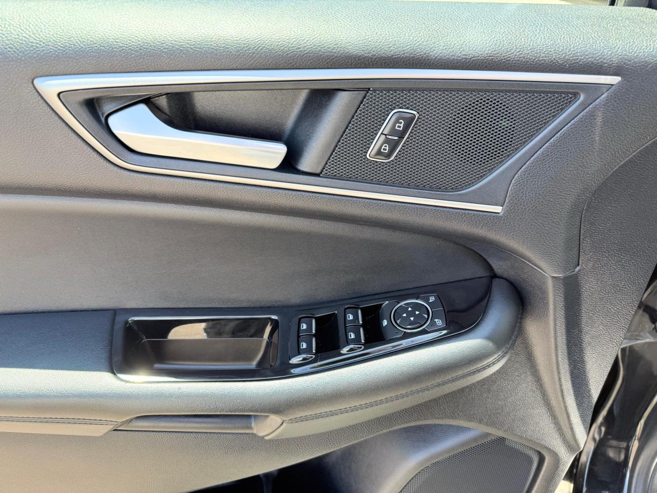Ford Edge SEL Plus 4D SUV AWD 2020