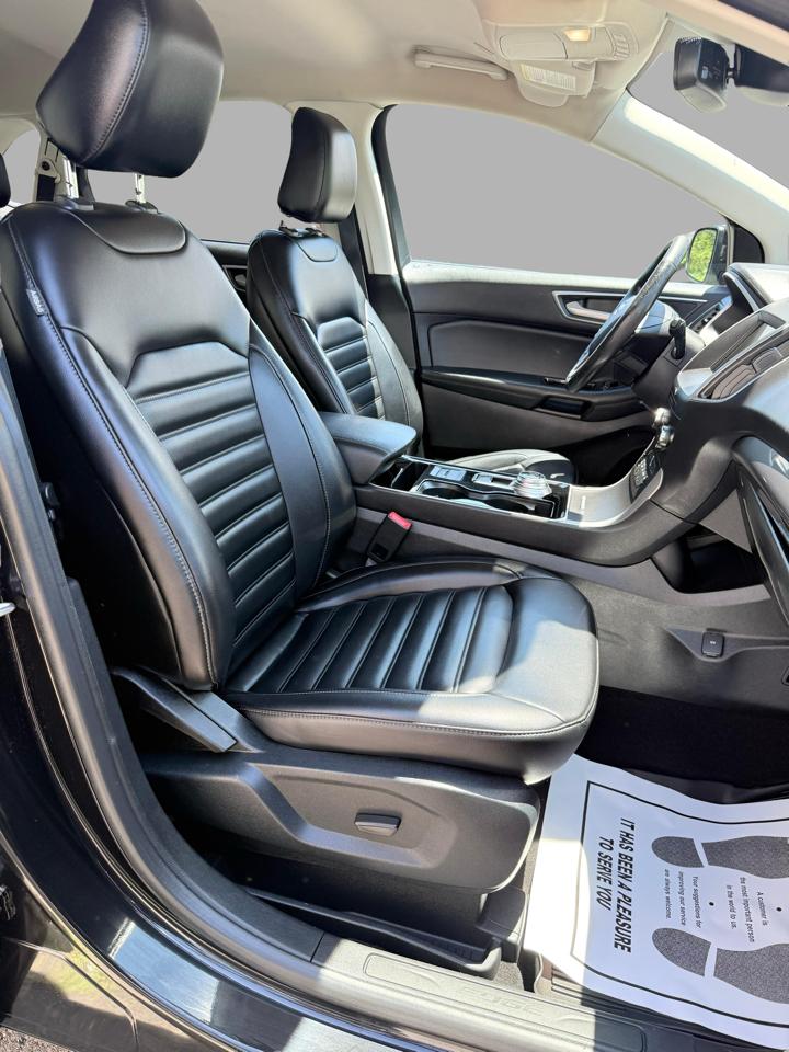 Ford Edge SEL Plus 4D SUV AWD 2020