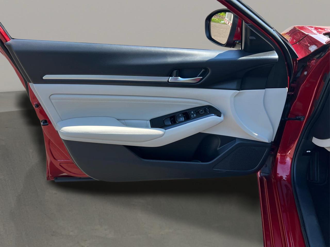 Nissan Altima 2.5 SV Sedan 2020