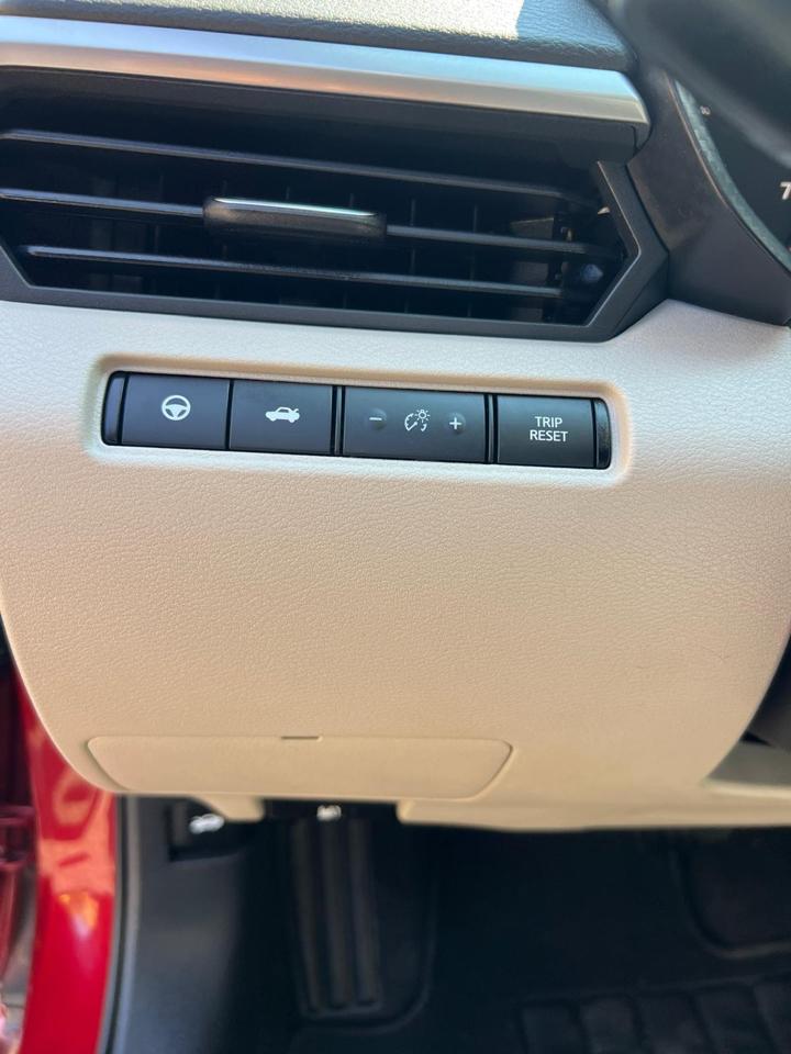 Nissan Altima 2.5 SV Sedan 2020