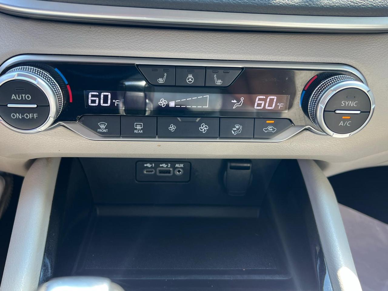 Nissan Altima 2.5 SV Sedan 2020