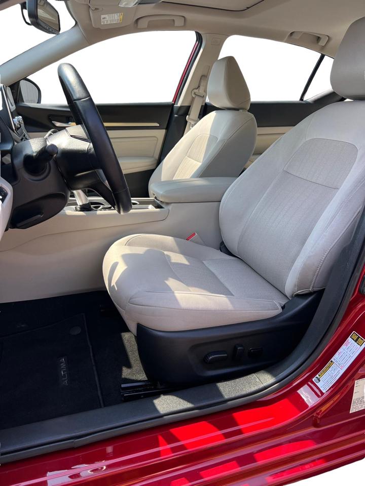 Nissan Altima 2.5 SV Sedan 2020