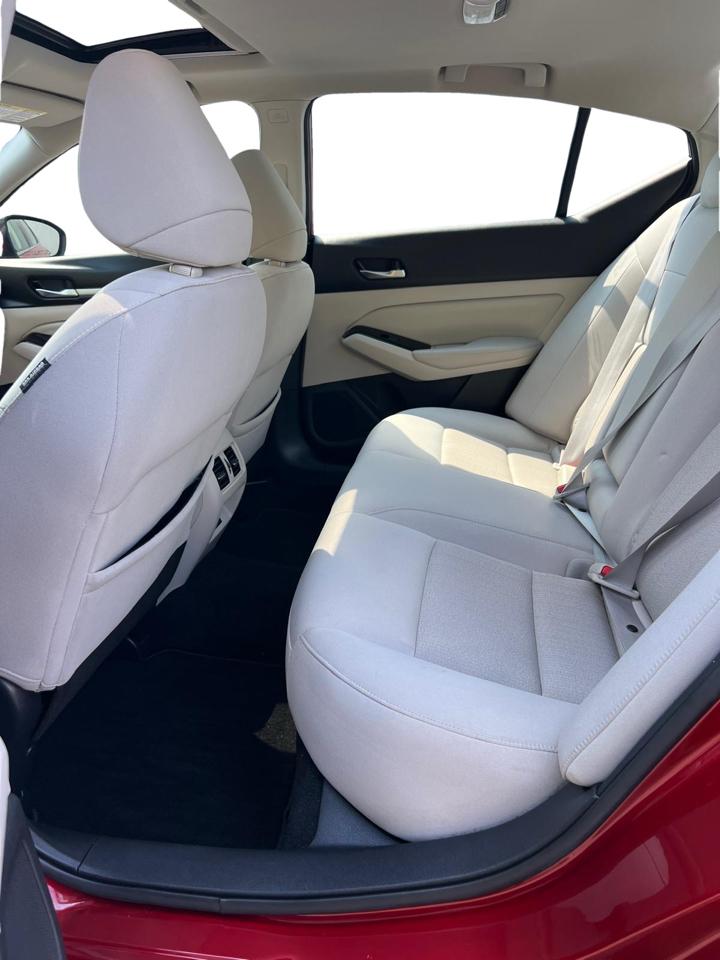 Nissan Altima 2.5 SV Sedan 2020