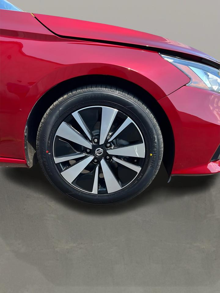 Nissan Altima 2.5 SV Sedan 2020
