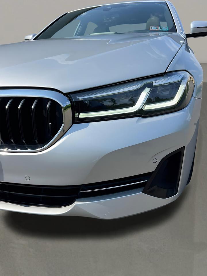 BMW 5 Series 530i xDrive Sedan 2021