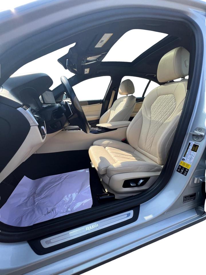 BMW 5 Series 530i xDrive Sedan 2021