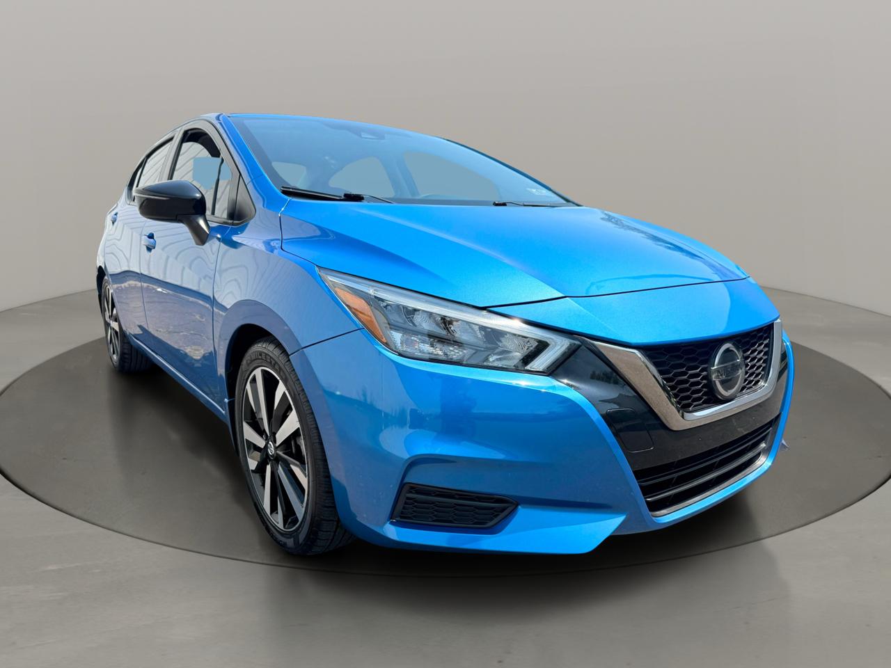 Nissan Versa SR CVT 2022