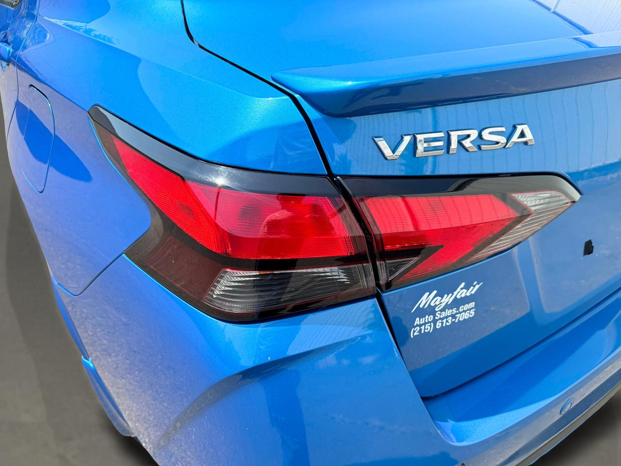 Nissan Versa SR CVT 2022