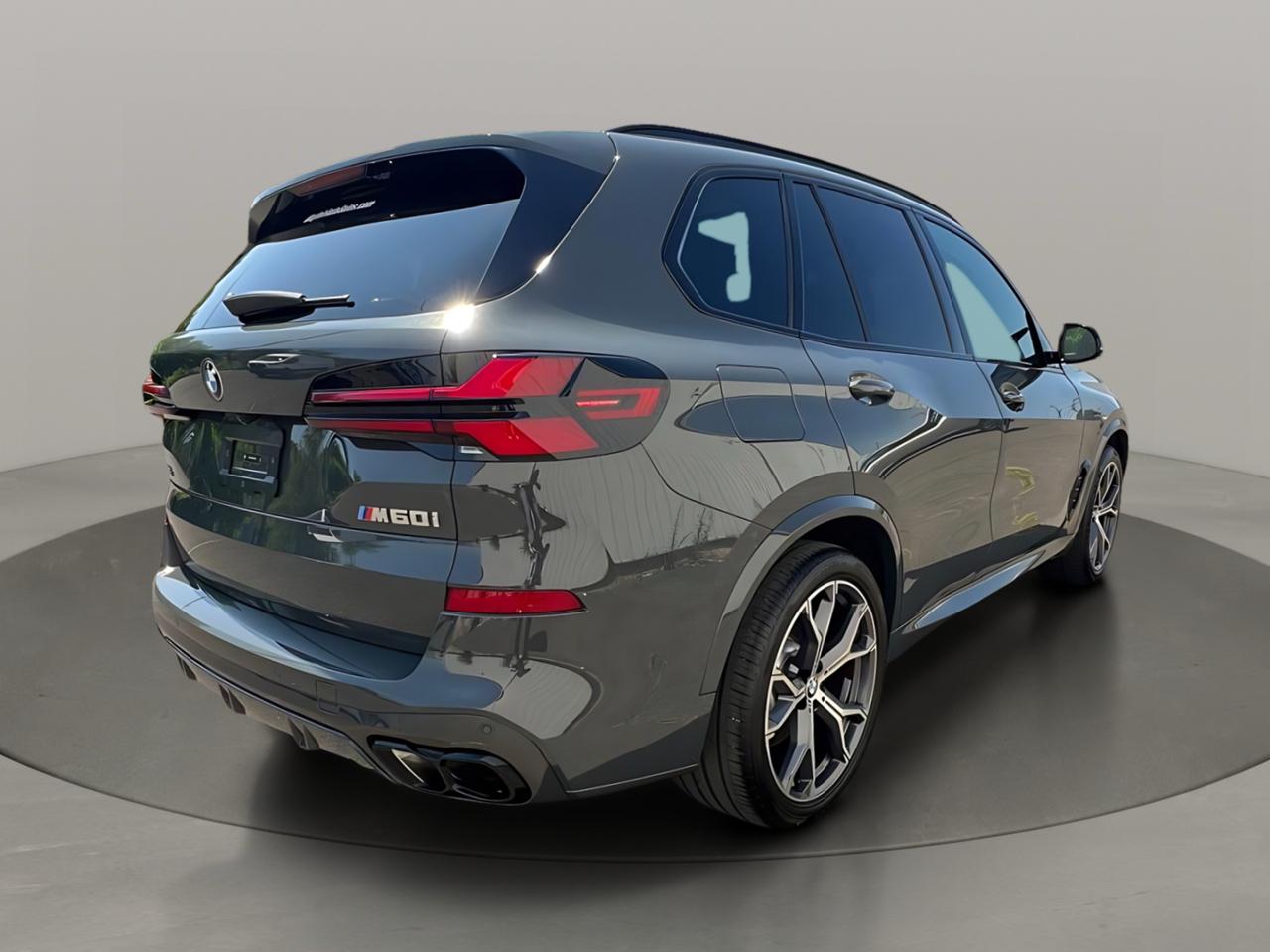 BMW X5 M60i Sports Activity Vehicle 2024
