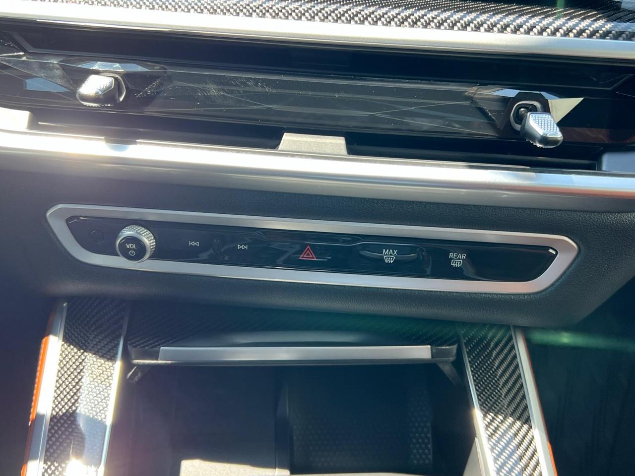 BMW X5 M60i Sports Activity Vehicle 2024